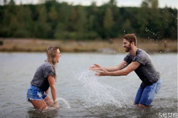 男生分手多少天最思念對(duì)方 一般分手第幾天最難熬 男生分手多少天最思念對(duì)方 一般分手第幾天最難熬