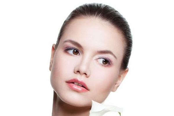 激光除皺會(huì)傷皮膚嗎 激光除皺有可能會(huì)出現(xiàn)什么情況 激光除皺會(huì)傷皮膚嗎 激光除皺有可能會(huì)出現(xiàn)什么情況