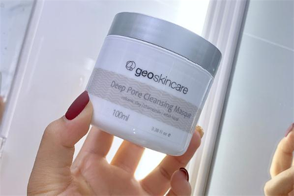 紐西之謎火山泥面膜可以收縮毛孔嗎 用了毛孔會(huì)變大嗎 紐西之謎火山泥面膜可以收縮毛孔嗎 用了毛孔會(huì)變大嗎