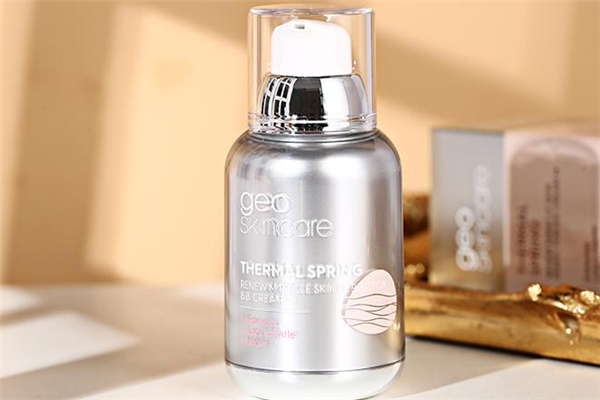 紐西之謎隔離真假對(duì)比 紐西之謎隔離新款和老款的區(qū)別 紐西之謎隔離真假對(duì)比 紐西之謎隔離新款和老款的區(qū)別