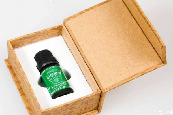 洋甘菊精油有什么功效 洋甘菊精油有什么作用 洋甘菊精油有什么功效 洋甘菊精油有什么作用