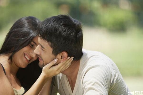 談戀愛(ài)多久后適合同居 談戀愛(ài)多久結(jié)婚 談戀愛(ài)多久后適合同居 談戀愛(ài)多久結(jié)婚