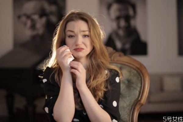 失戀后如何走出心理陰影 失戀后走出陰影的方法 失戀后如何走出心理陰影 失戀后走出陰影的方法