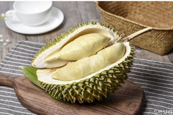 熟了的榴蓮有什么特征 什么的榴蓮是已經(jīng)熟了 熟了的榴蓮有什么特征 什么的榴蓮是已經(jīng)熟了