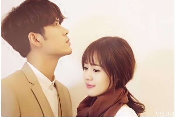 日常關心問候女生的話 真正愛你的人經典語錄 日常關心問候女生的話 真正愛你的人經典語錄