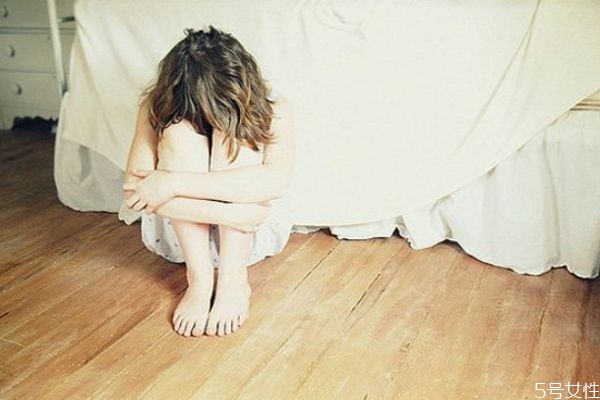 同居前應(yīng)該考慮什么問題 戀愛多久提出同居比較合適 同居前應(yīng)該考慮什么問題 戀愛多久提出同居比較合適