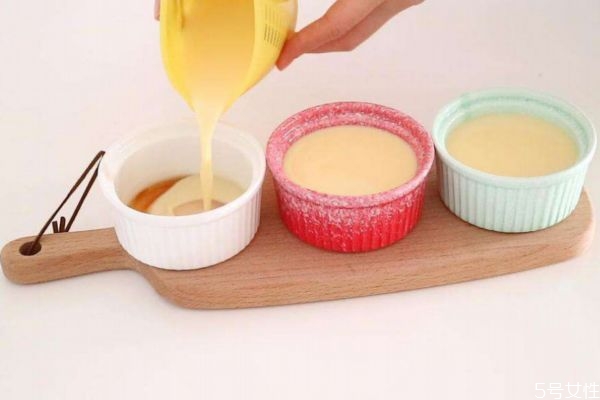 焦糖布丁可以用鴨蛋做嗎 鴨蛋可以做焦糖布丁嗎 焦糖布丁可以用鴨蛋做嗎 鴨蛋可以做焦糖布丁嗎