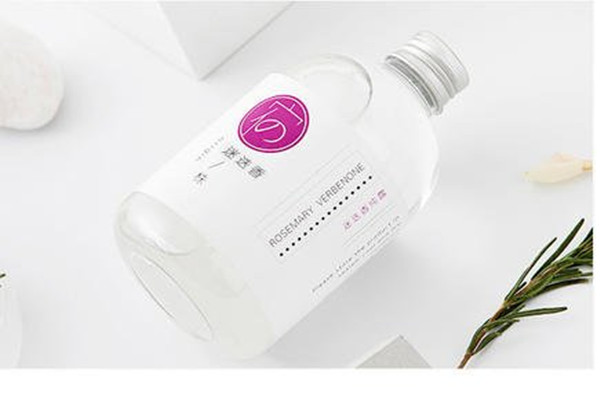 夏季適合用的補(bǔ)水純露有哪些 夏季適合用的補(bǔ)水純露推薦 夏季適合用的補(bǔ)水純露有哪些 夏季適合用的補(bǔ)水純露推薦