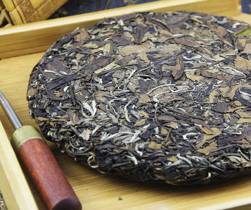 福鼎白茶產(chǎn)于哪里 福鼎白茶的功效 福鼎白茶產(chǎn)于哪里 福鼎白茶的功效