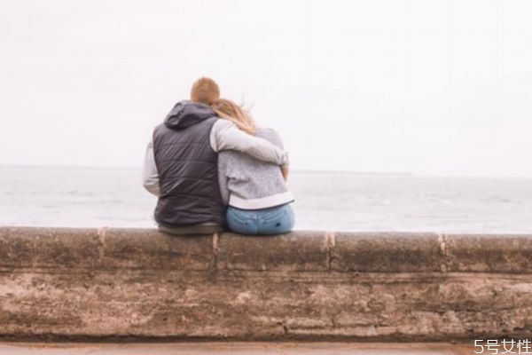 惹老公生氣了怎么辦 老公生氣了怎么發(fā)短信 惹老公生氣了怎么辦 老公生氣了怎么發(fā)短信