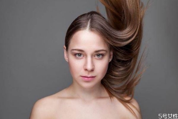 什么洗發(fā)水適合油性頭發(fā) 適合油性頭發(fā)的洗發(fā)水推薦 什么洗發(fā)水適合油性頭發(fā) 適合油性頭發(fā)的洗發(fā)水推薦