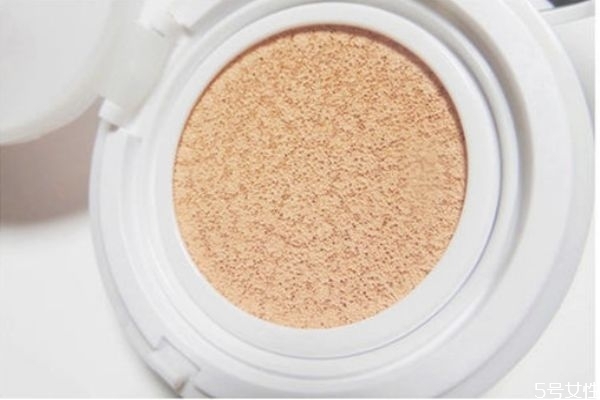 遮瑕氣墊什么時(shí)候用 氣墊化妝順序 遮瑕氣墊什么時(shí)候用 氣墊化妝順序