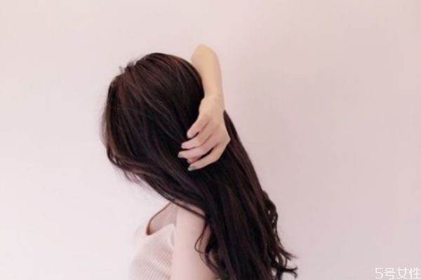 假發(fā)的材質有哪些 假發(fā)的介紹 假發(fā)的材質有哪些 假發(fā)的介紹