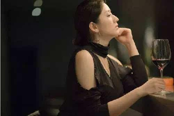 男人心里有小三的表現(xiàn) 男人沒放下小三的表現(xiàn) 男人心里有小三的表現(xiàn) 男人沒放下小三的表現(xiàn)