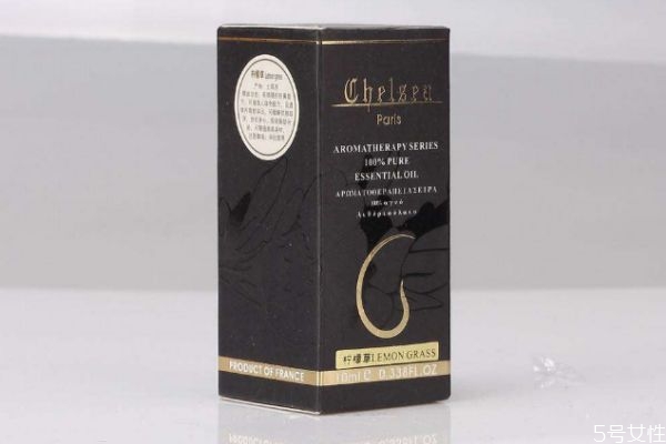 檸檬草精油有什么護(hù)膚功效 檸檬草精油對皮膚的作用 檸檬草精油有什么護(hù)膚功效 檸檬草精油對皮膚的作用