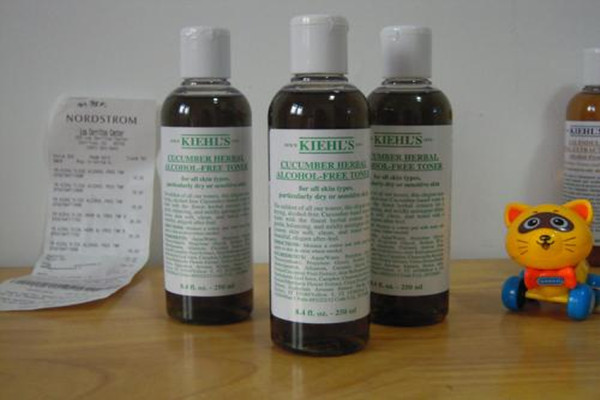 契爾氏小黃瓜水適合什么膚質(zhì) 契爾氏小黃瓜水含酒精嗎 契爾氏小黃瓜水適合什么膚質(zhì) 契爾氏小黃瓜水含酒精嗎