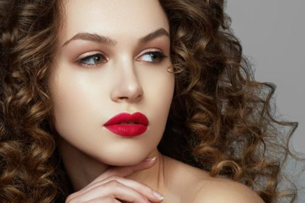 什么女生不適合濃妝 不適合濃妝的女生特質(zhì) 什么女生不適合濃妝 不適合濃妝的女生特質(zhì)