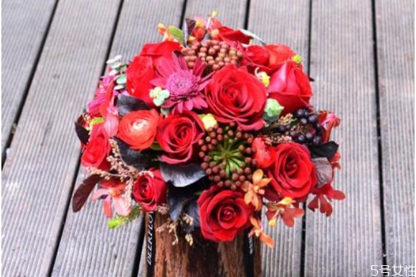 表白可以送什么花 什么花適合表白送 表白可以送什么花 什么花適合表白送