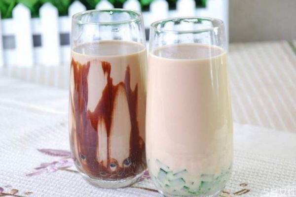 奶茶一般可以存放多長(zhǎng)時(shí)間 奶茶存放的時(shí)間一般多久 奶茶一般可以存放多長(zhǎng)時(shí)間 奶茶存放的時(shí)間一般多久