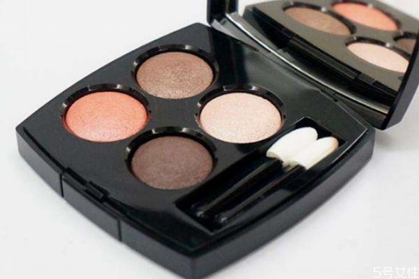 怎么區(qū)分眼影好壞 劣質(zhì)眼影與優(yōu)質(zhì)眼影的區(qū)別 怎么區(qū)分眼影好壞 劣質(zhì)眼影與優(yōu)質(zhì)眼影的區(qū)別