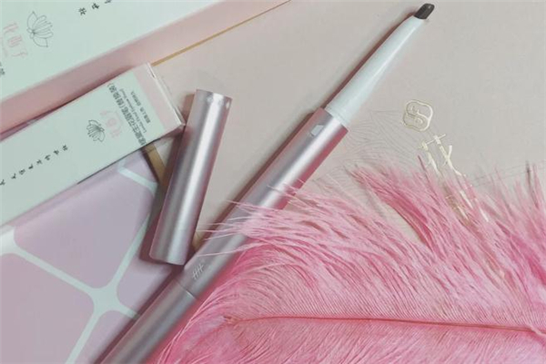 花西子眉筆替換裝怎么更換 花西子眉筆怎么用 花西子眉筆替換裝怎么更換 花西子眉筆怎么用