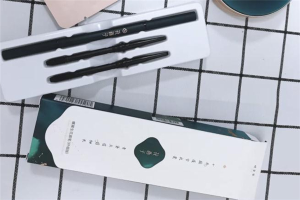 花西子眉筆含鉛嗎 花西子眉筆防水嗎 花西子眉筆含鉛嗎 花西子眉筆防水嗎