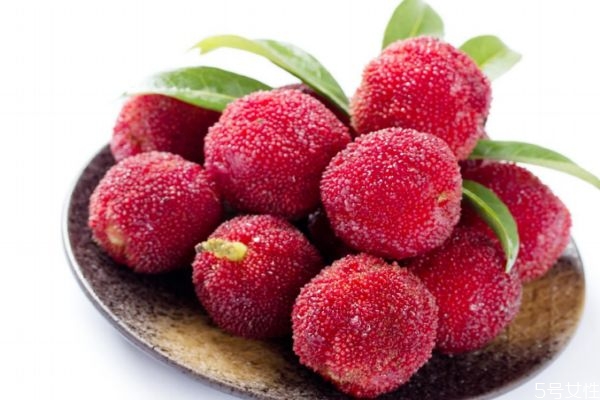 楊梅為什么那么酸 楊梅很酸的原因有什么 楊梅為什么那么酸 楊梅很酸的原因有什么