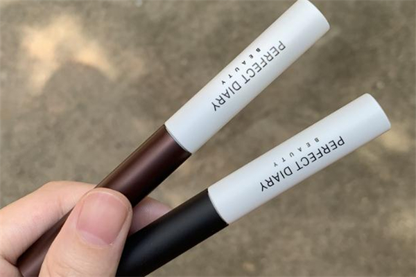 完美日記睫毛膏防水嗎 完美日記睫毛膏會(huì)暈染嗎 完美日記睫毛膏防水嗎 完美日記睫毛膏會(huì)暈染嗎