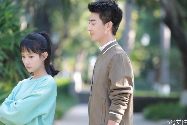 喜歡一個(gè)有什么感覺(jué) 什么是喜歡一個(gè)人的感覺(jué) 喜歡一個(gè)有什么感覺(jué) 什么是喜歡一個(gè)人的感覺(jué)