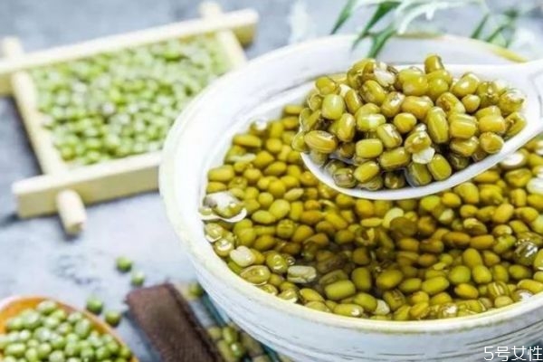 喝綠豆湯有什么好處 喝綠豆湯的作用有什么 喝綠豆湯有什么好處 喝綠豆湯的作用有什么