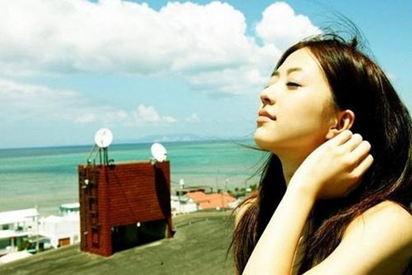 不敢接近喜歡的女生怎么辦 不敢接近喜歡的女生怎么解決 不敢接近喜歡的女生怎么辦 不敢接近喜歡的女生怎么解決