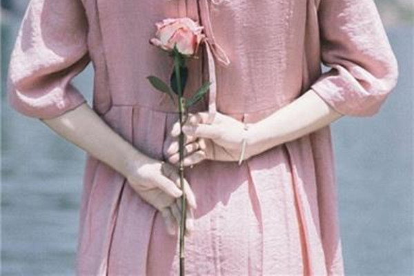 暗戀怎樣能轉(zhuǎn)移注意力 暗戀轉(zhuǎn)移注意力的方法 暗戀怎樣能轉(zhuǎn)移注意力 暗戀轉(zhuǎn)移注意力的方法