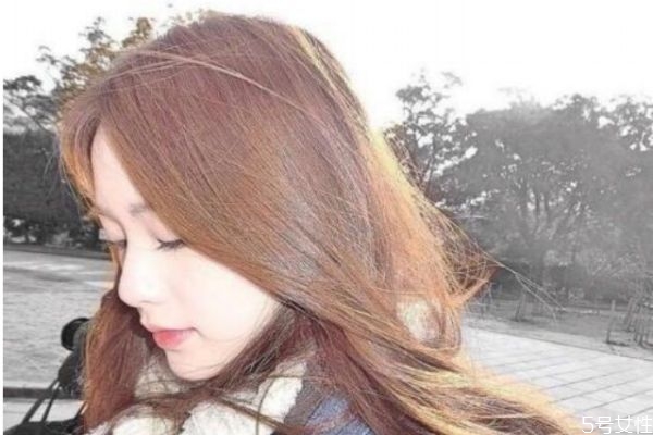 染發(fā)后怎么清洗不掉色 染發(fā)后不掉色的清洗方法 染發(fā)后怎么清洗不掉色 染發(fā)后不掉色的清洗方法