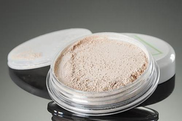 為什么用散粉浮粉 用散粉浮粉的原因 為什么用散粉浮粉 用散粉浮粉的原因