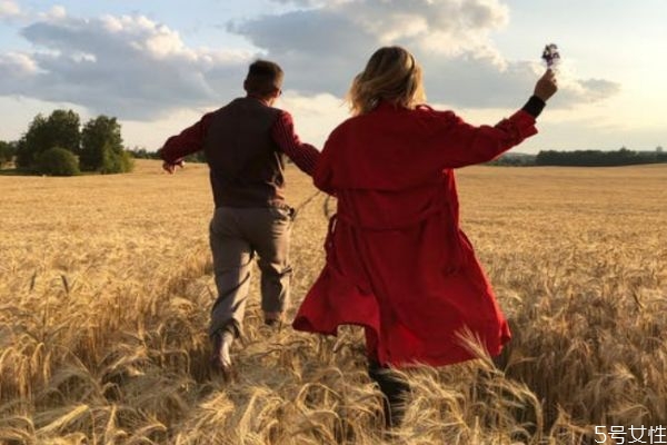 男人提離婚但又沒行動(dòng) 男人開始計(jì)劃離婚的表現(xiàn) 男人提離婚但又沒行動(dòng) 男人開始計(jì)劃離婚的表現(xiàn)