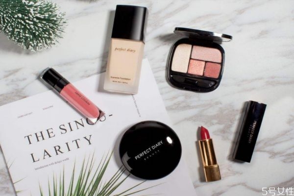 花西子和完美日記哪個好用 花西子好還是瑪麗黛佳 花西子和完美日記哪個好用 花西子好還是瑪麗黛佳