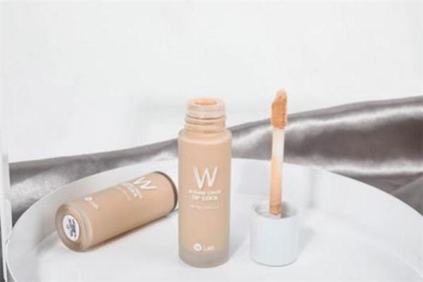 w.lab粉底液怎么選色號 w.lab粉底液成分安全嗎 w.lab粉底液怎么選色號 w.lab粉底液成分安全嗎
