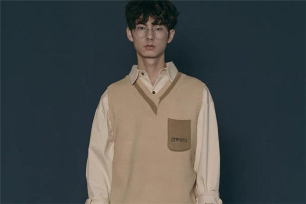 男生學院風怎么搭配 學院風男生穿搭圖片 男生學院風怎么搭配 學院風男生穿搭圖片