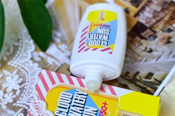 悅芙媞防曬霜成分 悅芙媞防曬霜是物理防曬嗎