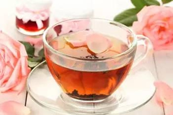 玫瑰蜂蜜茶的功效 玫瑰蜂蜜茶怎么做 玫瑰蜂蜜茶的功效 玫瑰蜂蜜茶怎么做