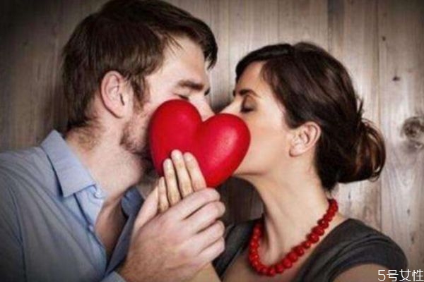 如何保持愛情的新鮮感 保持愛情新鮮感的方法 如何保持愛情的新鮮感 保持愛情新鮮感的方法