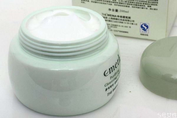 清潔霜可以天天用嗎 清潔霜的危害 清潔霜可以天天用嗎 清潔霜的危害