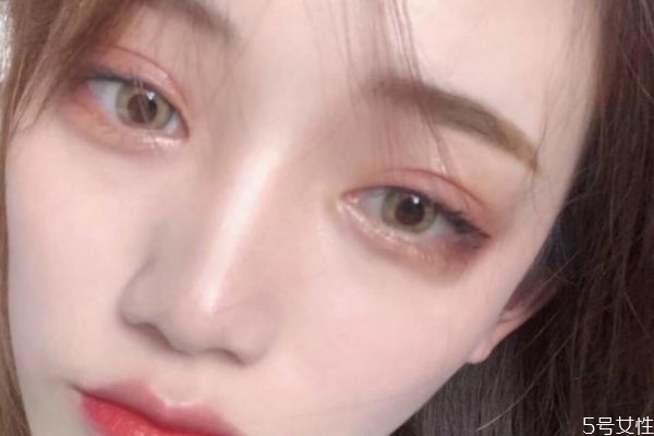 日拋美瞳直接拆開就能用嗎 日拋美瞳需要注意什么 日拋美瞳直接拆開就能用嗎 日拋美瞳需要注意什么