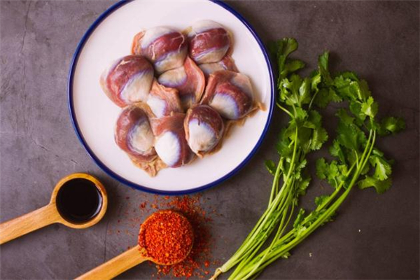 鴨胗和雞胗哪個(gè)好吃 鴨胗和雞胗的區(qū)別 鴨胗和雞胗哪個(gè)好吃 鴨胗和雞胗的區(qū)別