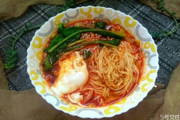 面條的熱量高嗎 吃面條會不會胖 面條的熱量高嗎 吃面條會不會胖