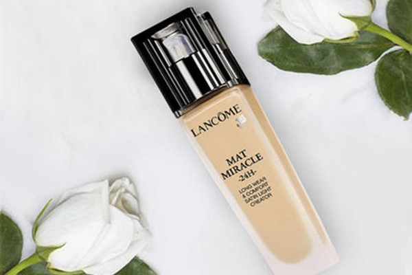 保濕遮瑕好的粉底液品牌 保濕遮瑕好的粉底液推薦 保濕遮瑕好的粉底液品牌 保濕遮瑕好的粉底液推薦