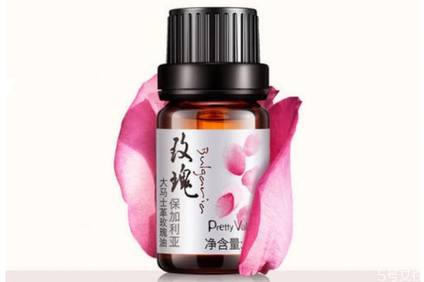 玫瑰精油怎么稀釋 玫瑰精油的稀釋方法 玫瑰精油怎么稀釋 玫瑰精油的稀釋方法