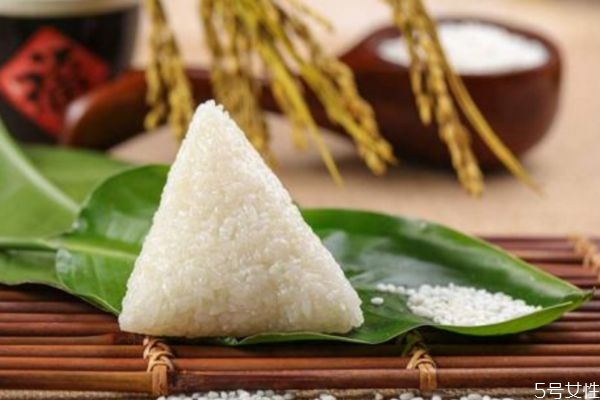 吃粽子會(huì)長(zhǎng)胖嗎 粽子的熱量高嗎 吃粽子會(huì)長(zhǎng)胖嗎 粽子的熱量高嗎