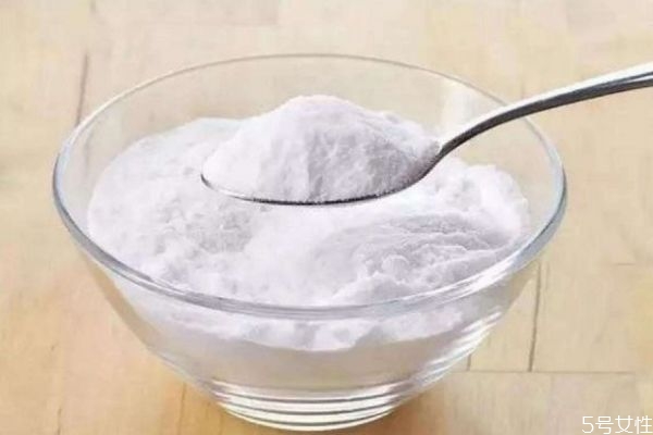 什么產(chǎn)品可以代替護發(fā)素 可以代替護膚素的產(chǎn)品