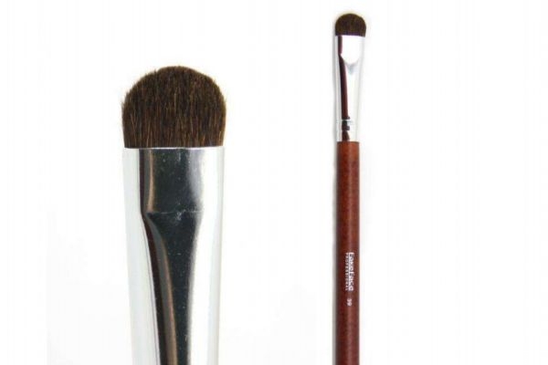 眼影刷要如何清潔 眼影刷用完要洗嗎 眼影刷要如何清潔 眼影刷用完要洗嗎